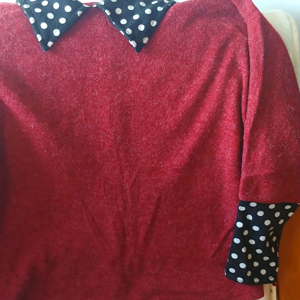 Sweater - Picture 2 of 2